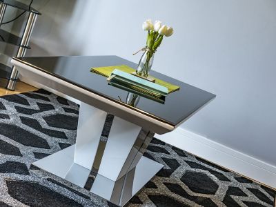 Pullman House Luxury Apartments